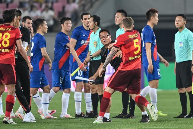 加利亚尼：阿莱格里能执教好那不勒斯，他会根据队内球员制定战术